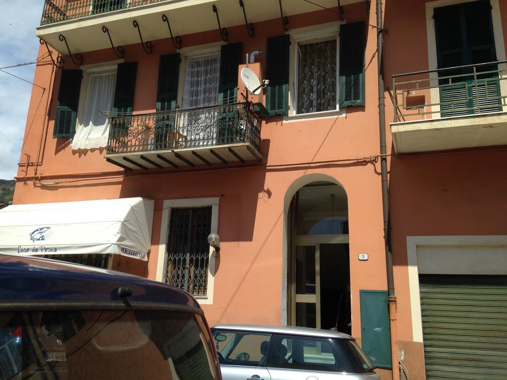 Casa Vacanza "Marina San Giuseppe" Apartamento Ventimiglia Exterior foto
