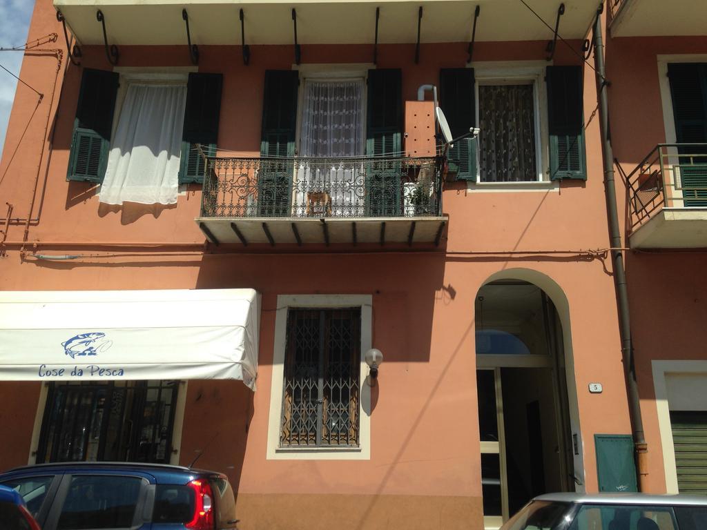 Casa Vacanza "Marina San Giuseppe" Apartamento Ventimiglia Exterior foto